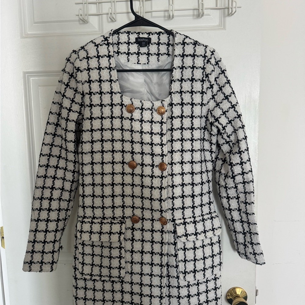 Boohoo Monochrome Grid Pattern Dress